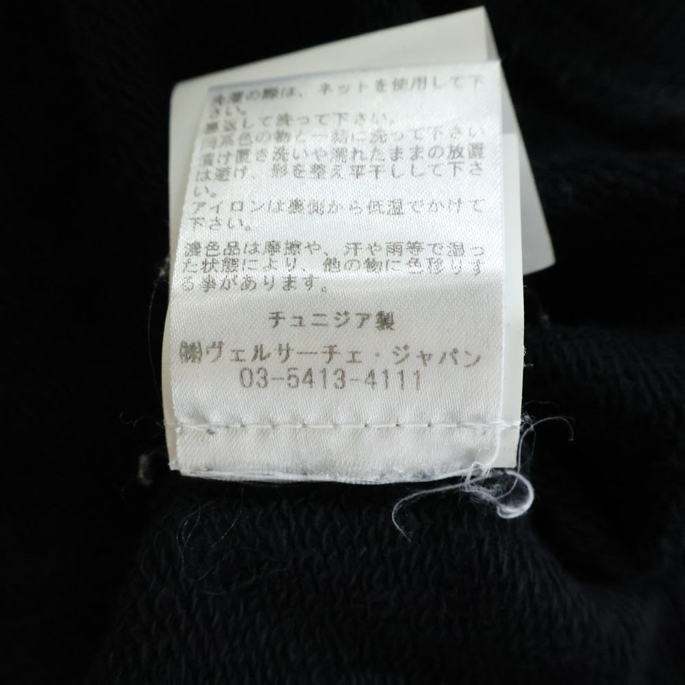 VERSACE(ヴェルサーチ) フロント ロゴ刺繍 コットン クルーネック スウェット ブラック A89518S