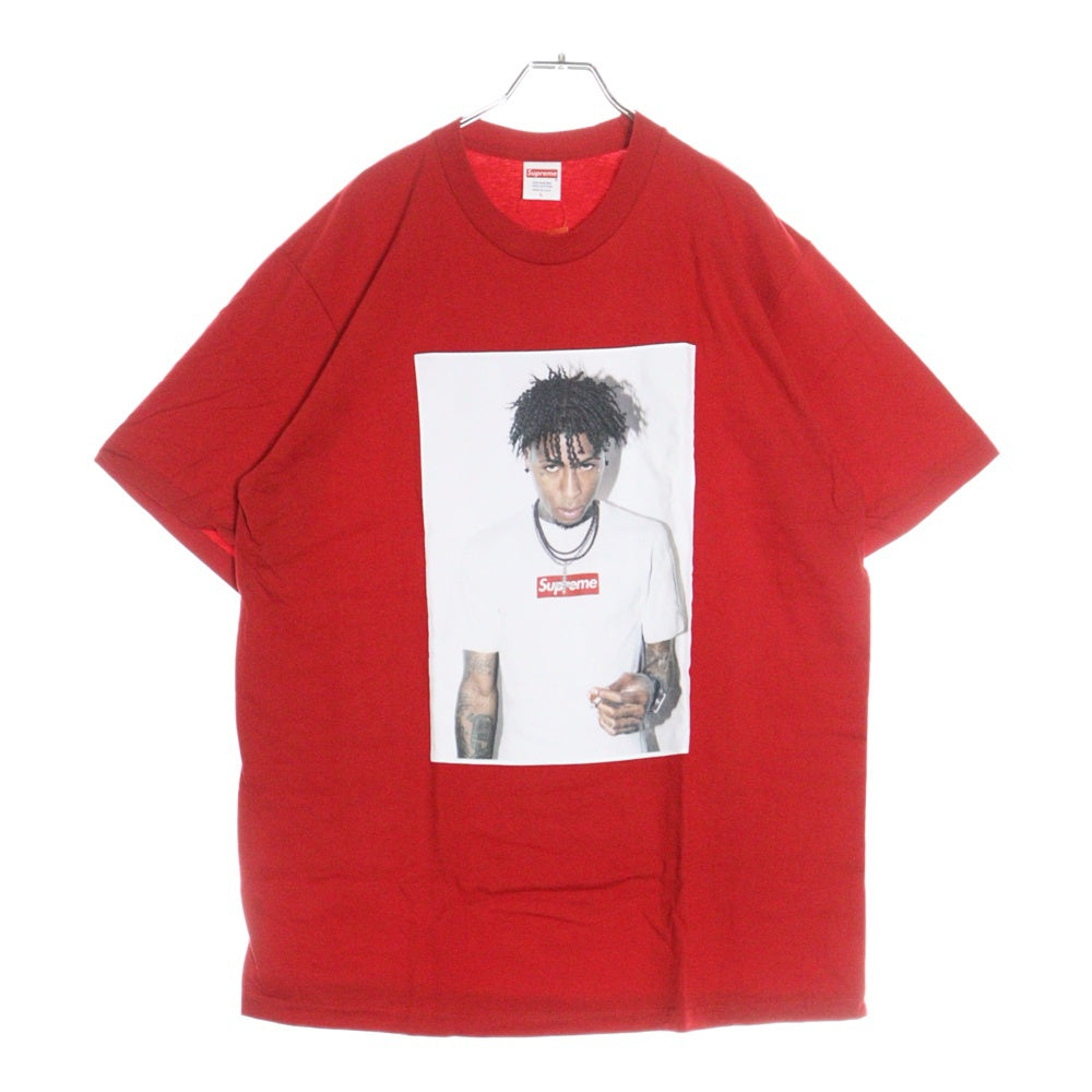 SUPREME(シュプリーム) 23AW NBA Young Boy Tee ヤングボーイ フォトプリント クルーネック 半袖Tシャツ カットソー レッド