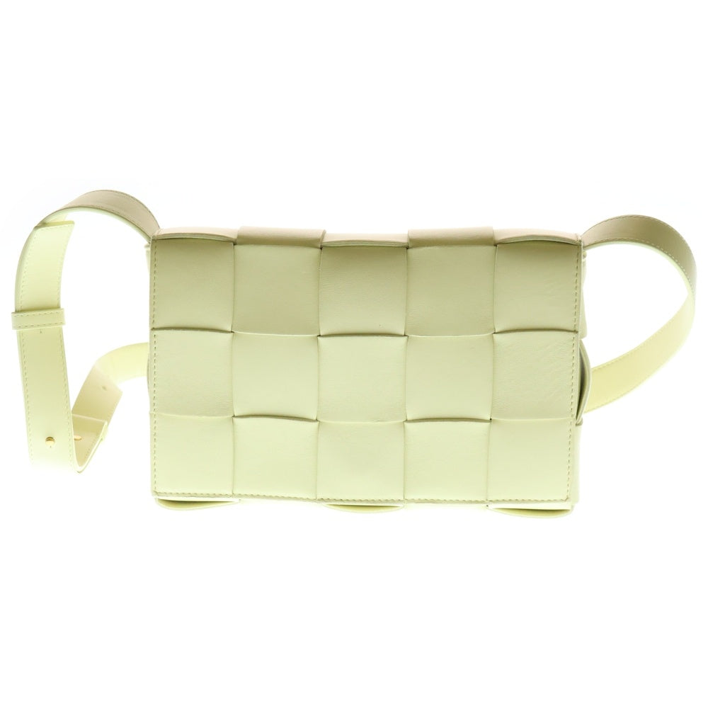 BOTTEGA VENETA(ボッテガヴェネタ) CASSETTE カセット マキシイントレチャート ラムスキン レザー ショルダーバッグ クロスボディーバッグ イエロー レディース 578004