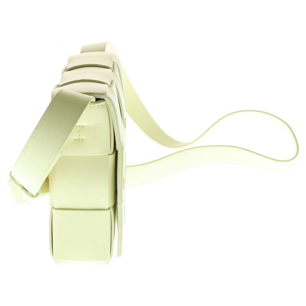BOTTEGA VENETA(ボッテガヴェネタ) CASSETTE カセット マキシイントレチャート ラムスキン レザー ショルダーバッグ クロスボディーバッグ イエロー レディース 578004