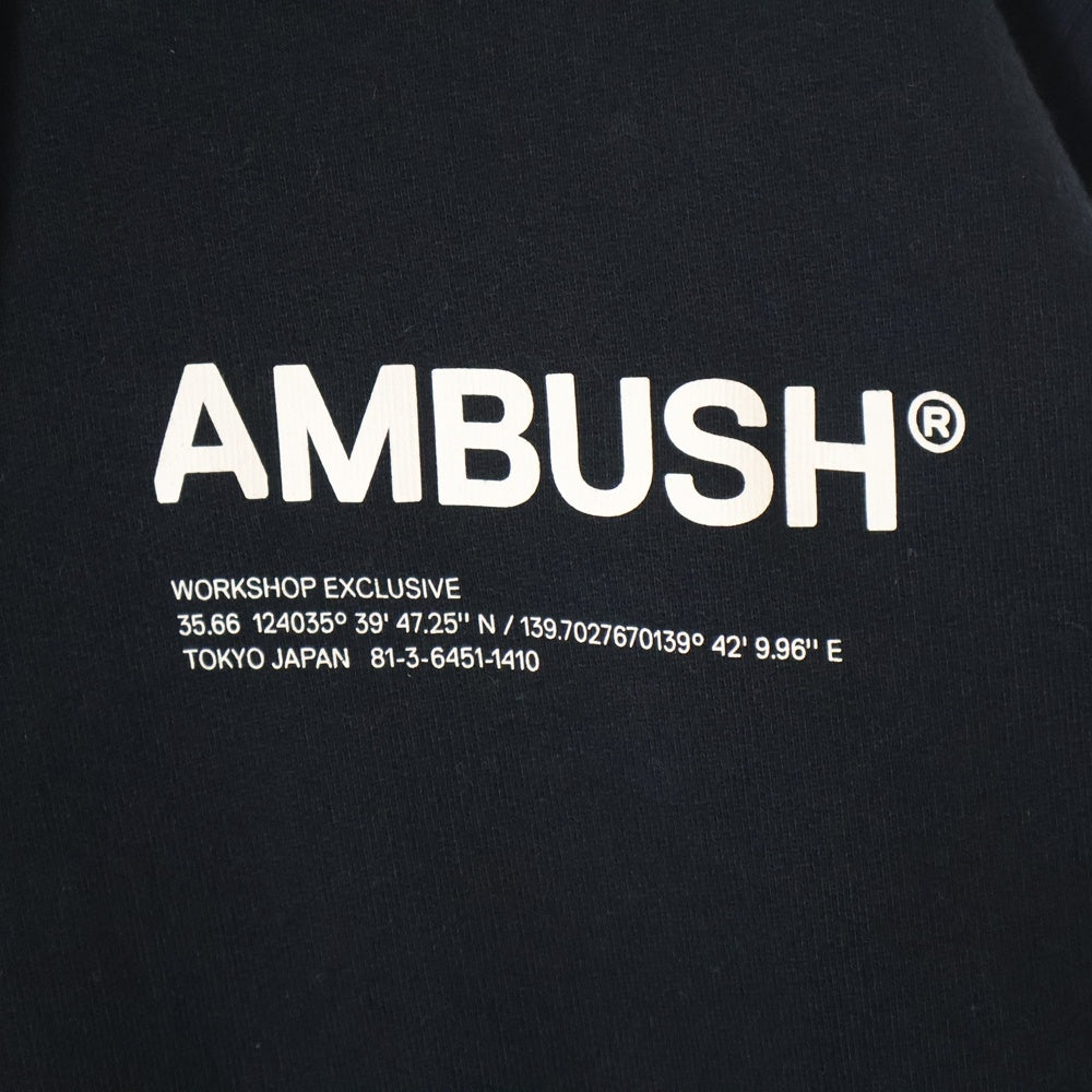 AMBUSH(アンブッシュ) FLEECE WORKSHOP HOODIE フロント 胸ロゴ プリント プルオーバーパーカー ブラック 12113700