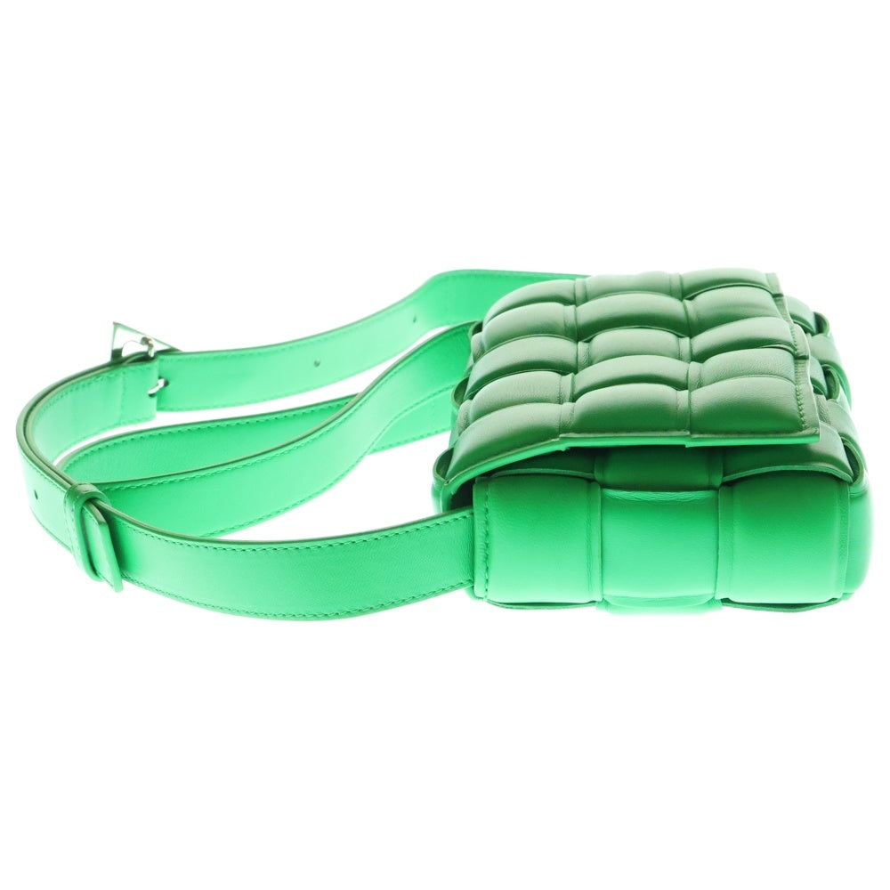 BOTTEGA VENETA(ボッテガヴェネタ) PADDED CASSETTE パデッド カセット スモール ショルダーバッグ グリーン 717506