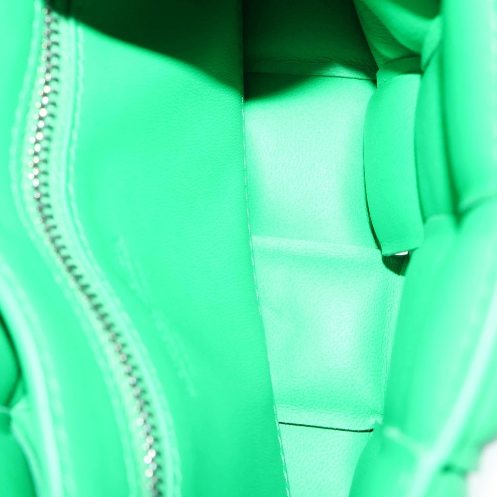 BOTTEGA VENETA(ボッテガヴェネタ) PADDED CASSETTE パデッド カセット スモール ショルダーバッグ グリーン 717506