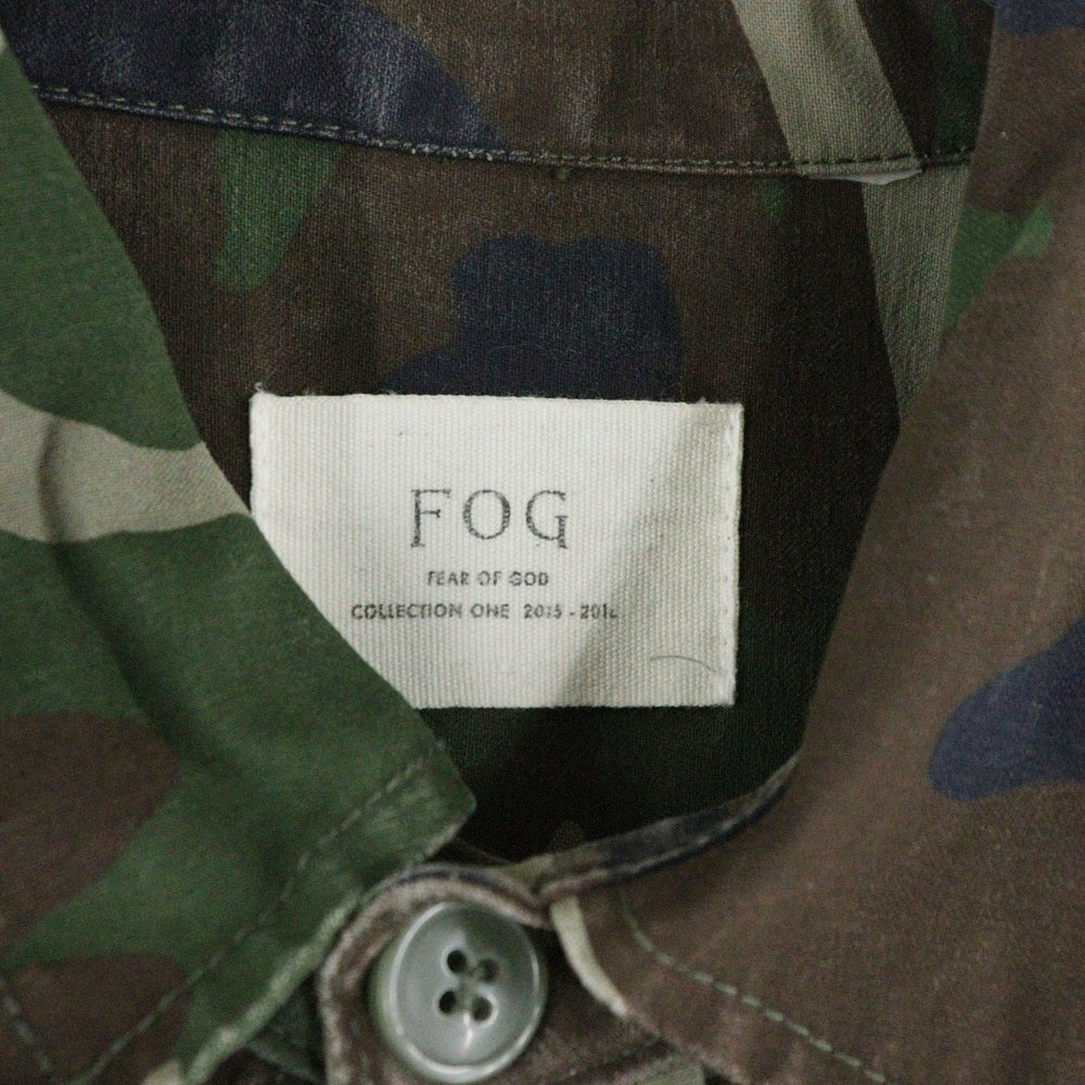 ESSENTIALS FEAR OF GOD(エッセンシャル フィアオブゴッド) カモ柄 サイドジップ コットン ミリタリージャケット カーキ