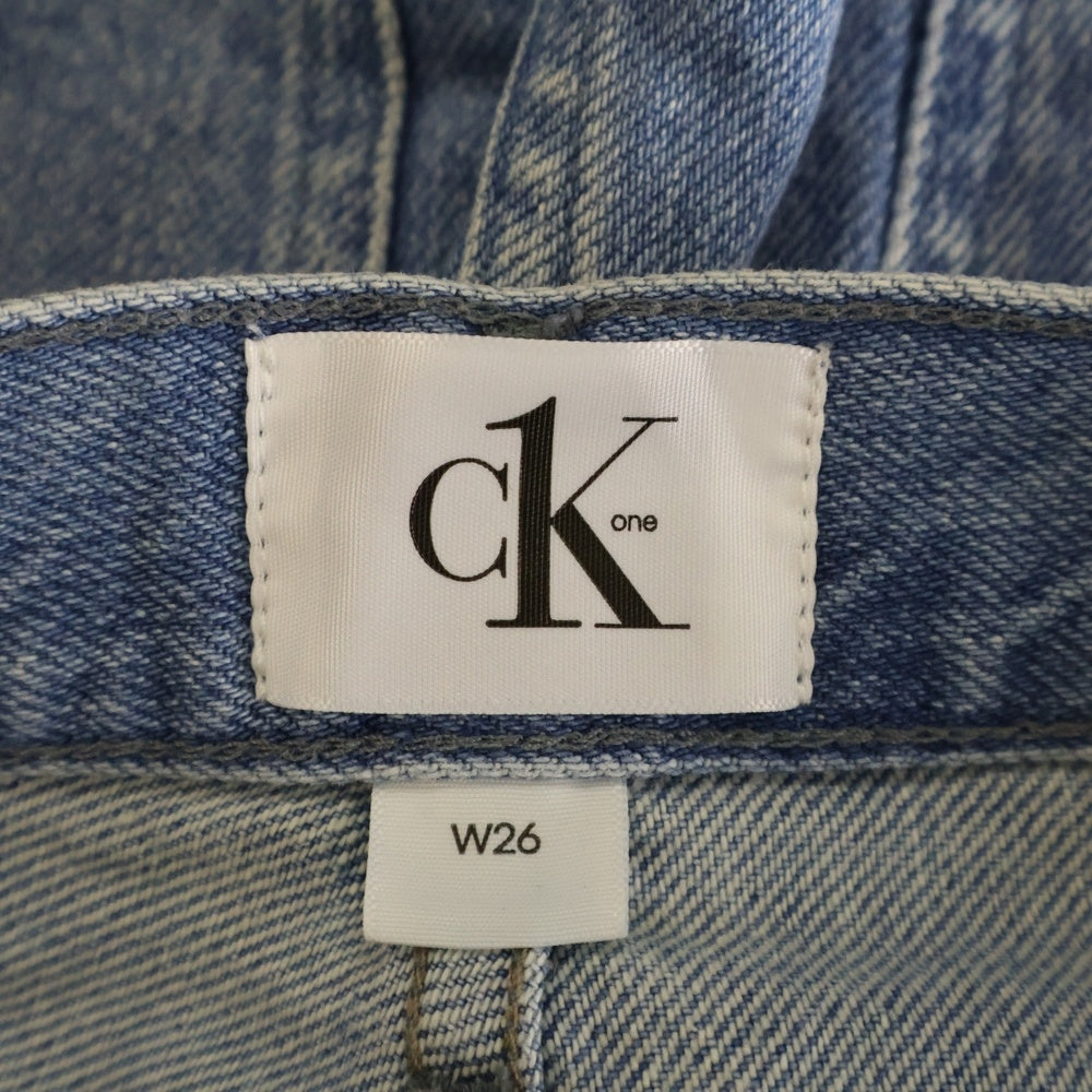 Calvin Klein(カルバンクライン) ダメージ加工 デニムショーツ レディース J219191 ブルー