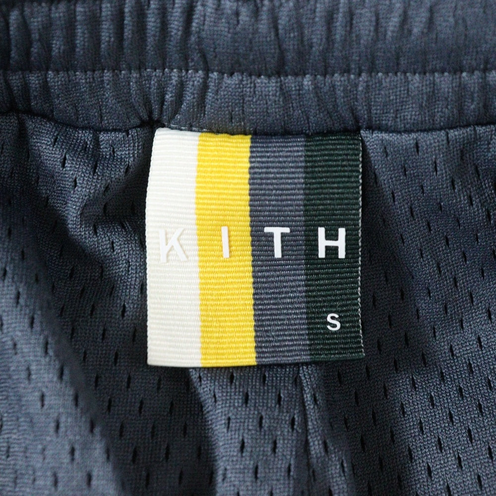 KITH(キス) ロゴ刺繍 メッシュ ハーフ ゲームパンツ ネイビー/ホワイト 21-032-060-0005-2-0
