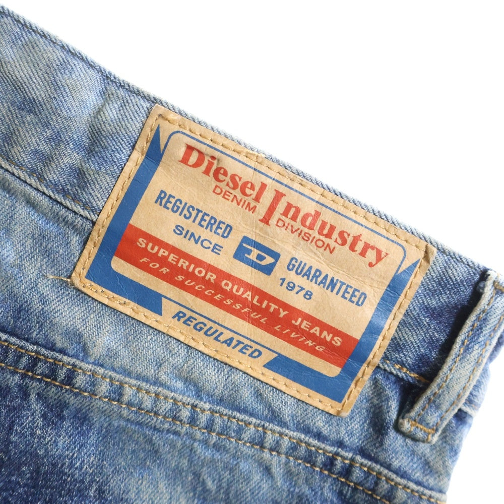 DIESEL(ディーゼル) Straight D-Rise Jeans Blue サイドジップ ストレートデニムパンツ インディゴ A13797