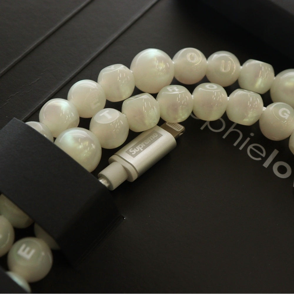 SUPREME(シュプリーム) 23AW × BLESS mophie Beaded Charging Cable ブレス モーフィー ビーズ チャージング 充電ケーブル ホワイト