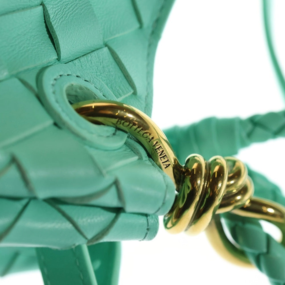 BOTTEGA VENETA(ボッテガヴェネタ) Andiamo イントレチャート スモール アンディアーモパラシュート ラムスキンレザー ショルダーバッグ ハンドバッグ グリーン 796569