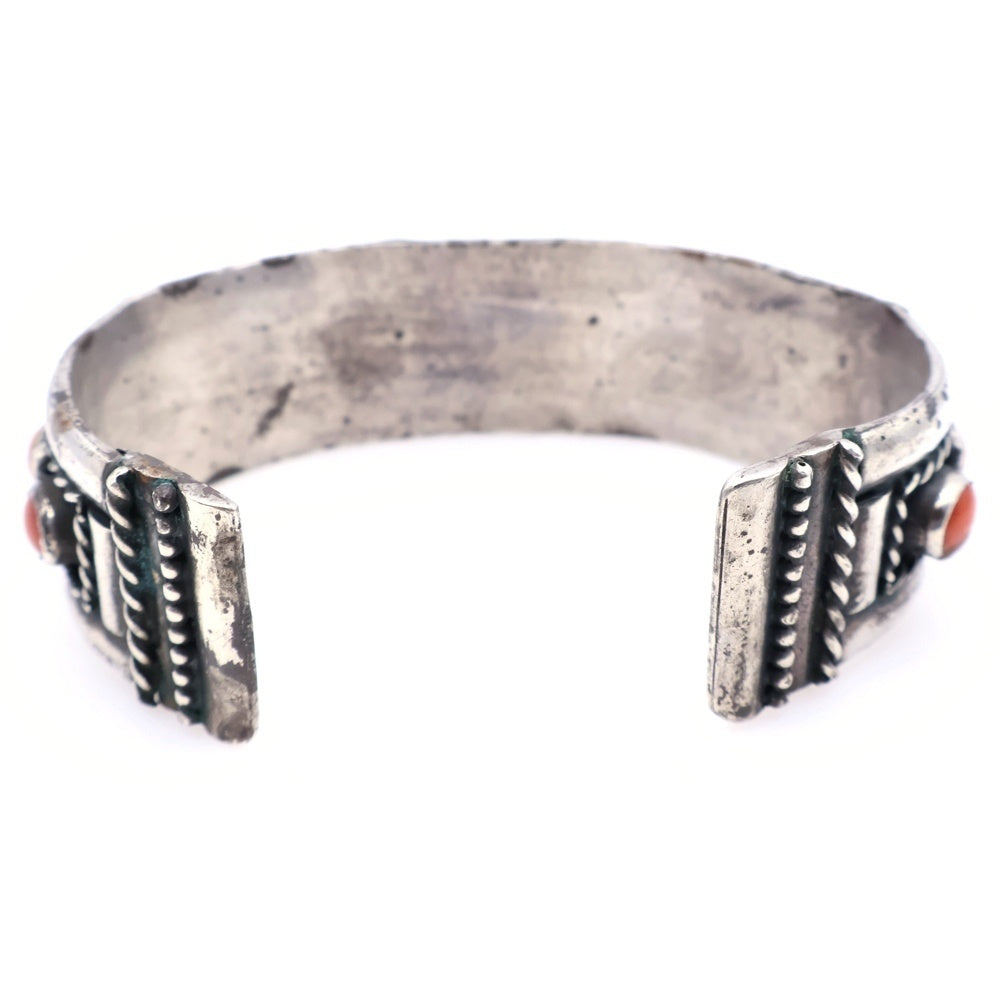 INDIAN JEWELRY(インディアンジュエリー) ナバホ族 RED CORAL 赤サンゴ バングル ブレスレット シルバー