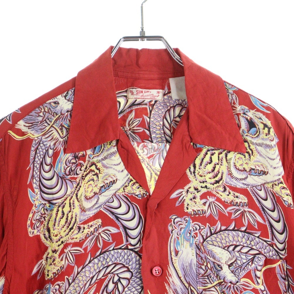 SUN SURF(サンサーフ) SPECIAL EDITION TORNADO TIGER トルネードタイガー レーヨン 半袖 アロハシャツ レッド SS38417