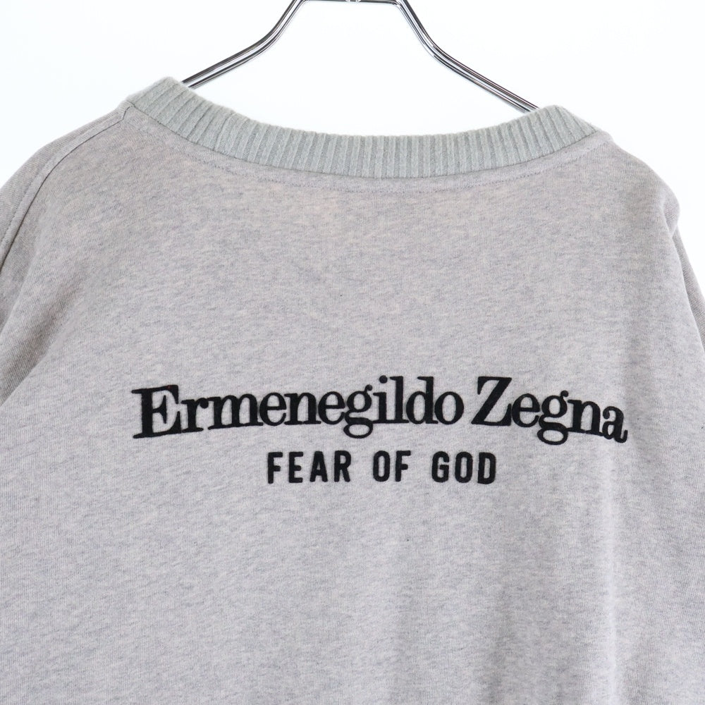 FEAR OF GOD ESSENTIALS(フィアオブゴッド エッセンシャルズ) ×Ermenegildo Zegna エルメネジルドゼニア アップリケロゴ クルーネックスウェットトレーナー グレー