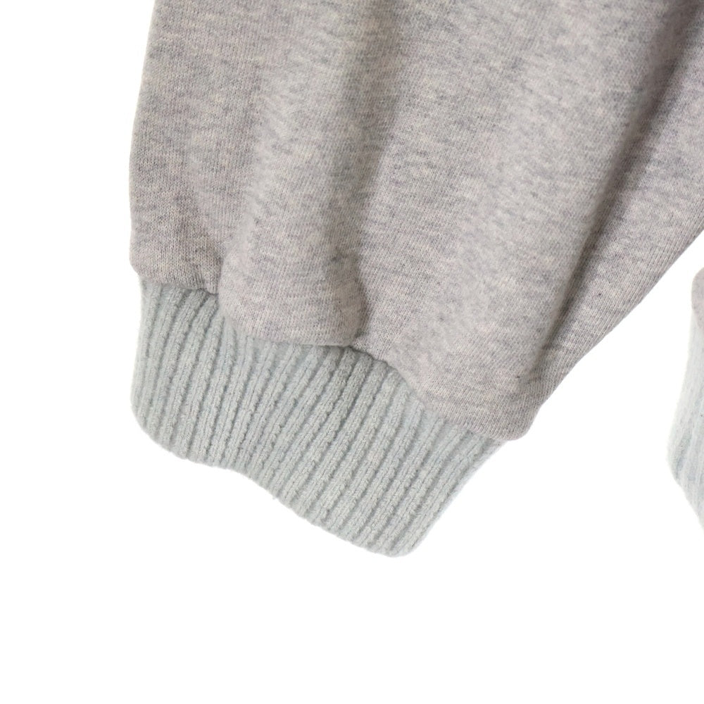 FEAR OF GOD ESSENTIALS(フィアオブゴッド エッセンシャルズ) ×Ermenegildo Zegna エルメネジルドゼニア アップリケロゴ クルーネックスウェットトレーナー グレー