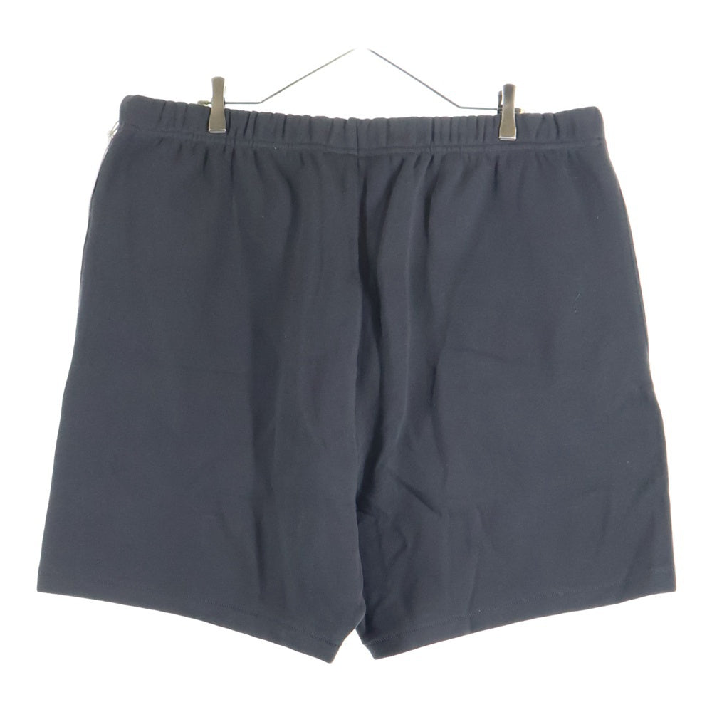 FEAR OF GOD ESSENTIALS(フィアオブゴッド エッセンシャルズ) SHORT PANTS 1977 フェルトロゴ スウェットハーフパンツ ショーツ チャコールグレー