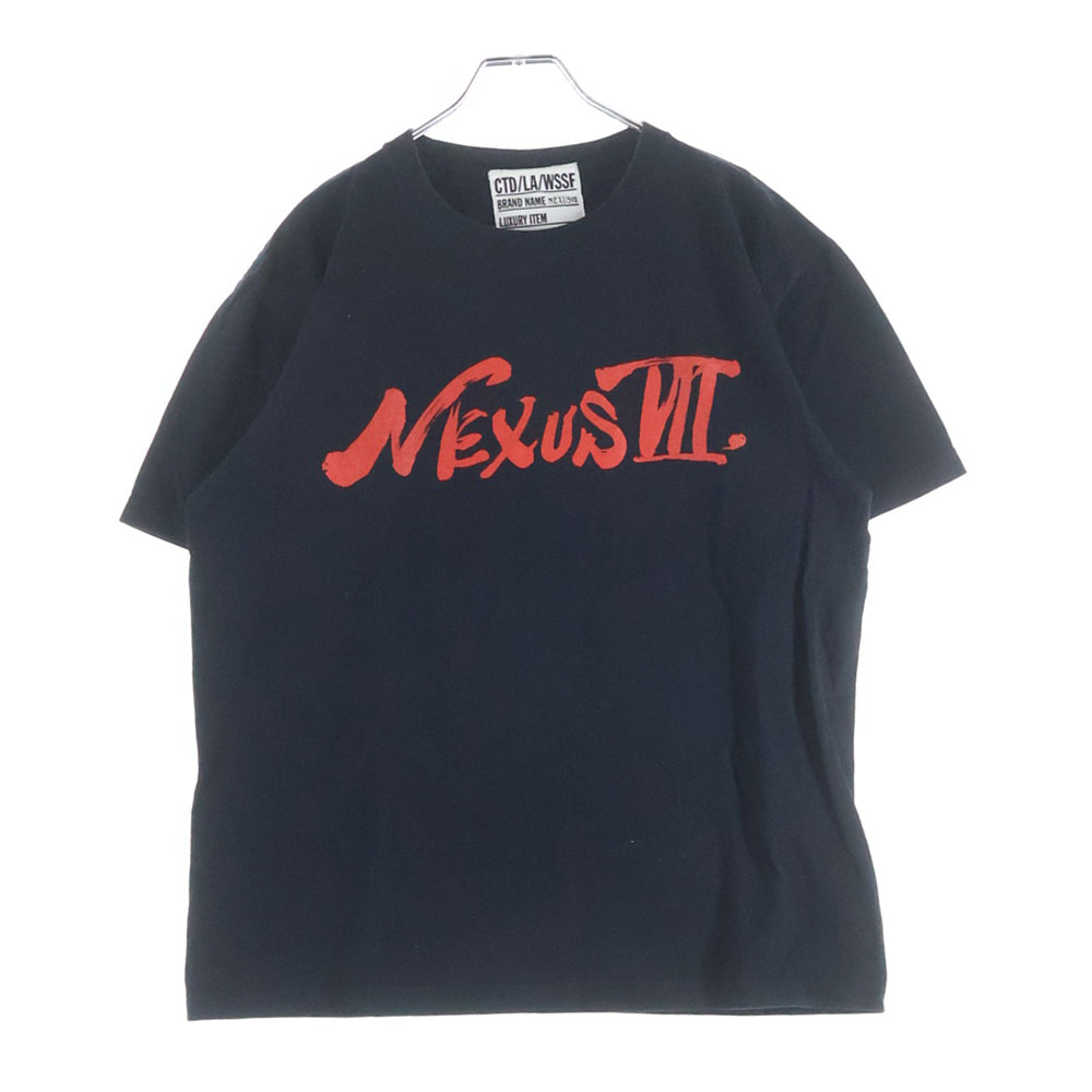 NEXUS7(ネクサスセブン) 2016 × 平田弘史 15th Anniversary S/S Tee 英字 ロゴ プリント クルーネック半袖Tシャツ カットソー ブラック