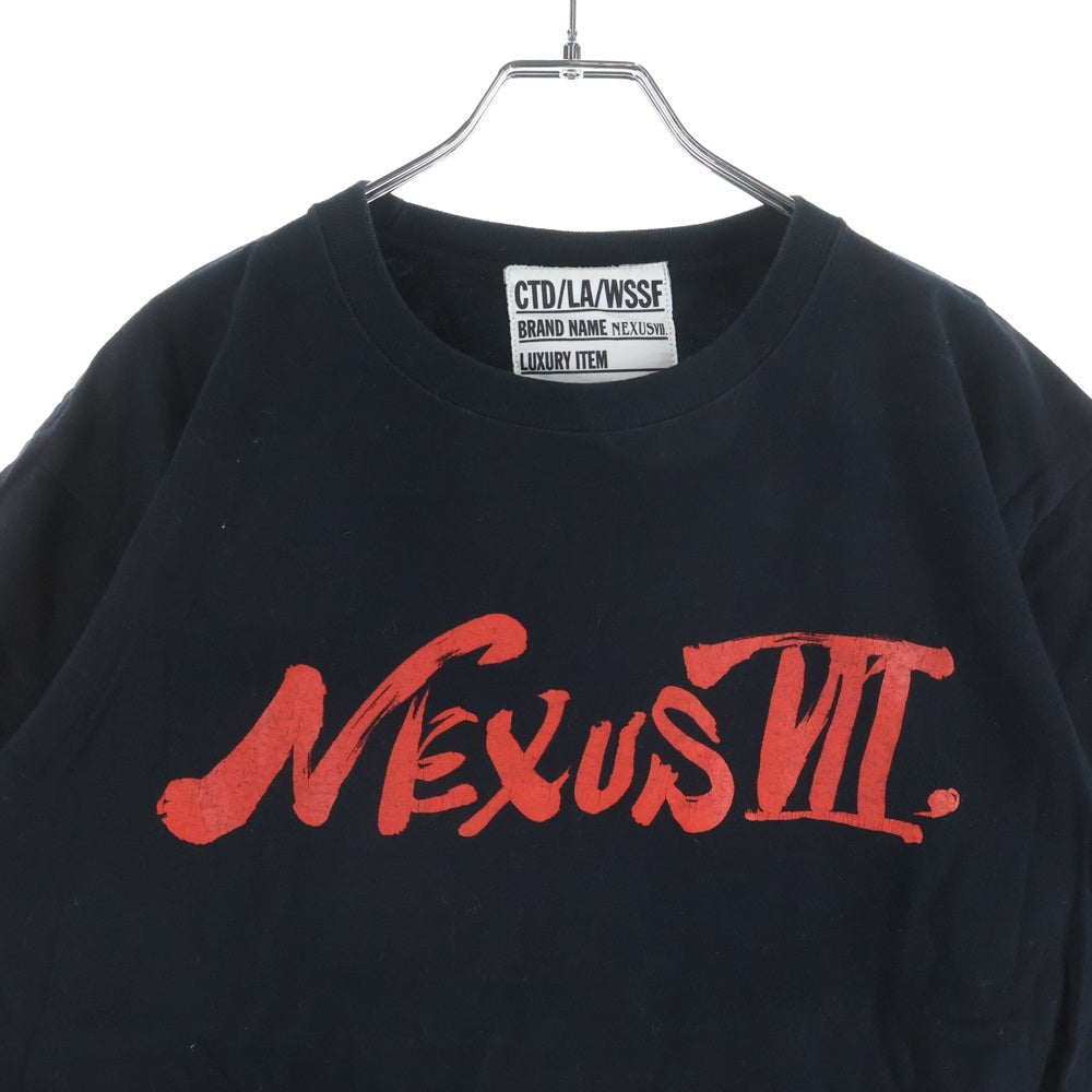 NEXUS7(ネクサスセブン) 2016 × 平田弘史 15th Anniversary S/S Tee 英字 ロゴ プリント クルーネック半袖Tシャツ カットソー ブラック