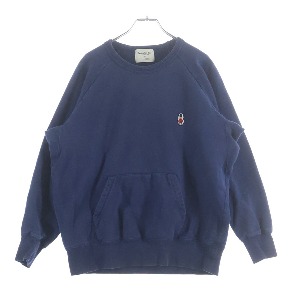 BUCKINGHAM(バッキンガム) ワンポイント刺繍 クルーネック スウェットトレーナー ネイビー