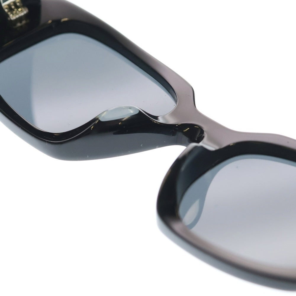 PRADA(プラダ) Symbole Sunglasses シンボル サイドロゴ スクエアシェイプ UVフレーム サングラス ブラック SPR17W-F