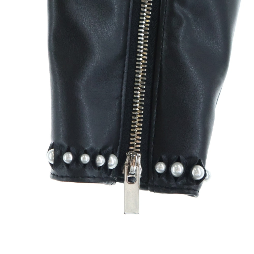 NOIR KEI NINOMIYA(ノワール ケイニノミヤ) 25SS Faux-Pearl Embellished Faux-Leather Jacket フェイクパールエンベリッシュフェイクレザージャケット ブラック 3O-J011 レディース