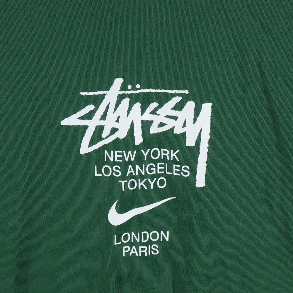 STUSSY(ステューシー) 20AW × NIKE NRG INTERNATIONAL TEE インターナショナル ロゴ クルーネック 半袖Tシャツ カットソー グリーン DD3342-341