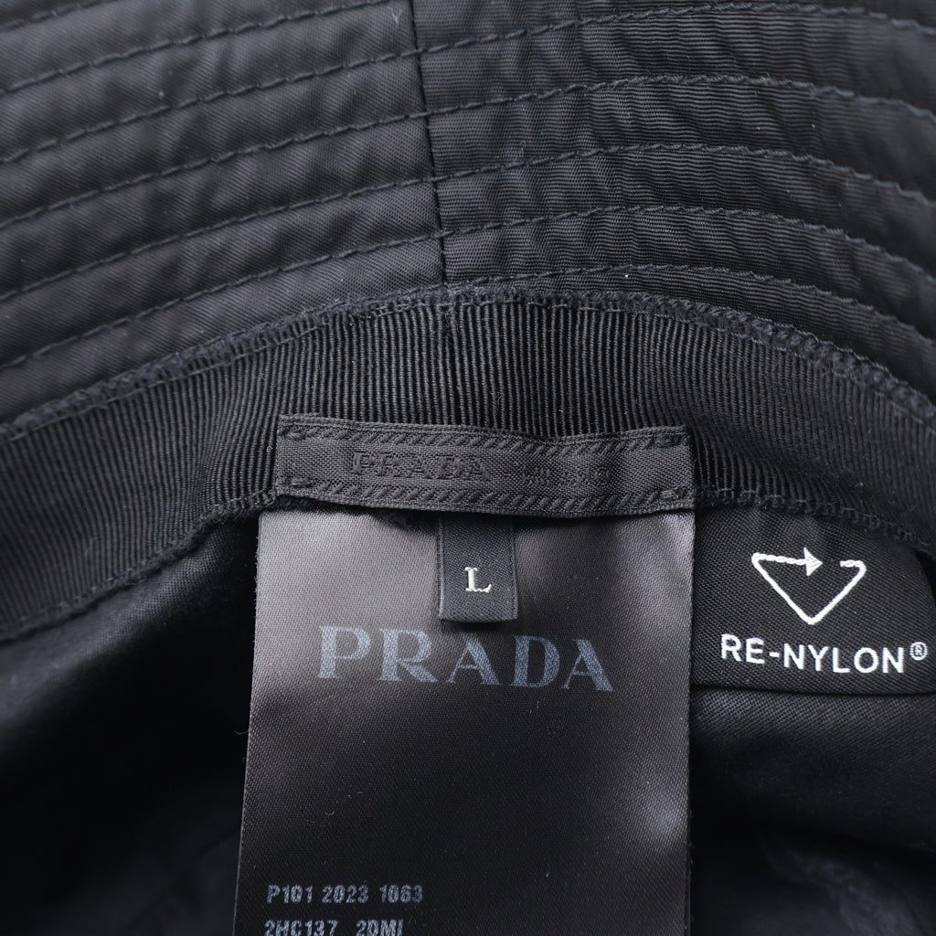 PRADA(プラダ) Re-Nylon リナイロン トライアングルロゴ 三角プレート バケットハット 帽子 ブラック 2HC137