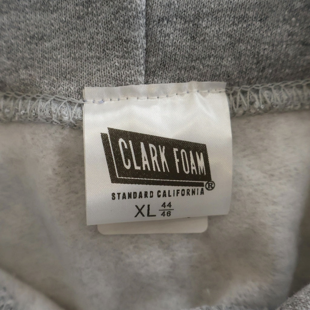 STANDARD CALIFORNIA(スタンダード カリフォルニア) × CLARK FOAM PULLOVER HOODIE クラークフォーム ロゴプリント プルオーバースウェットパーカー フーディ グレー