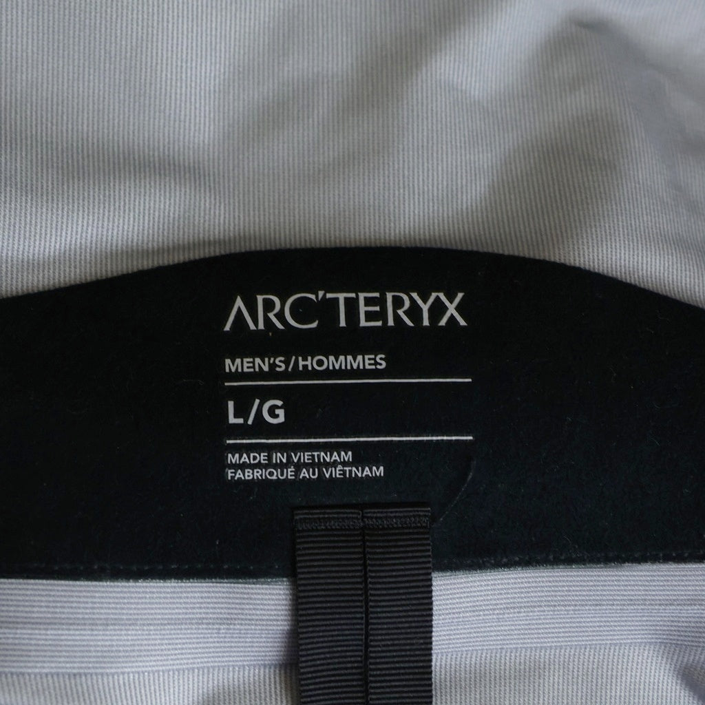 ARC'TERYX(アークテリクス) BETA LT Jacket ロゴ刺繍 ゴアテックス ベータ ジップアップ フーディー マウンテンパーカー ナイロンジャケット ベージュ