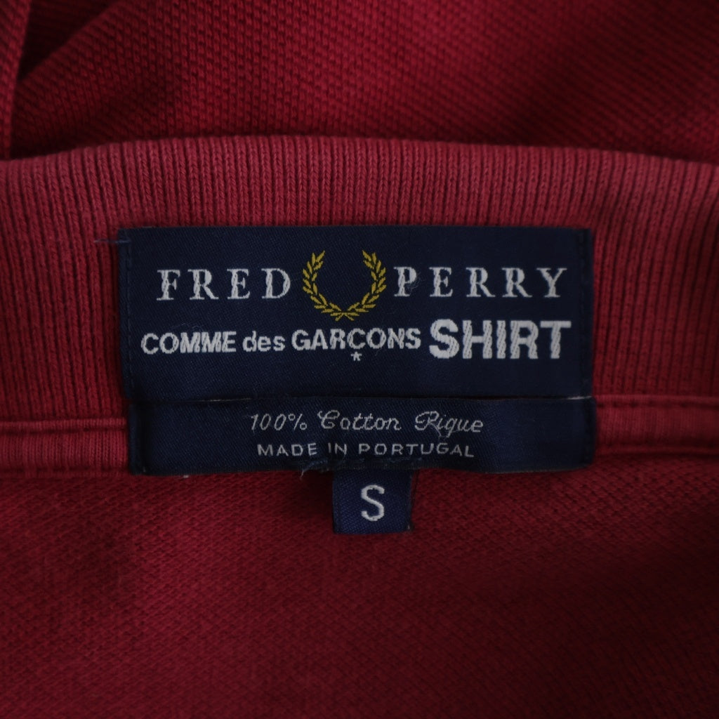 FRED PERRY(フレッドペリー) ×COMME des GARCONS コムデギャルソン CDGロゴ刺繍 半袖ポロシャツ レッド S16300