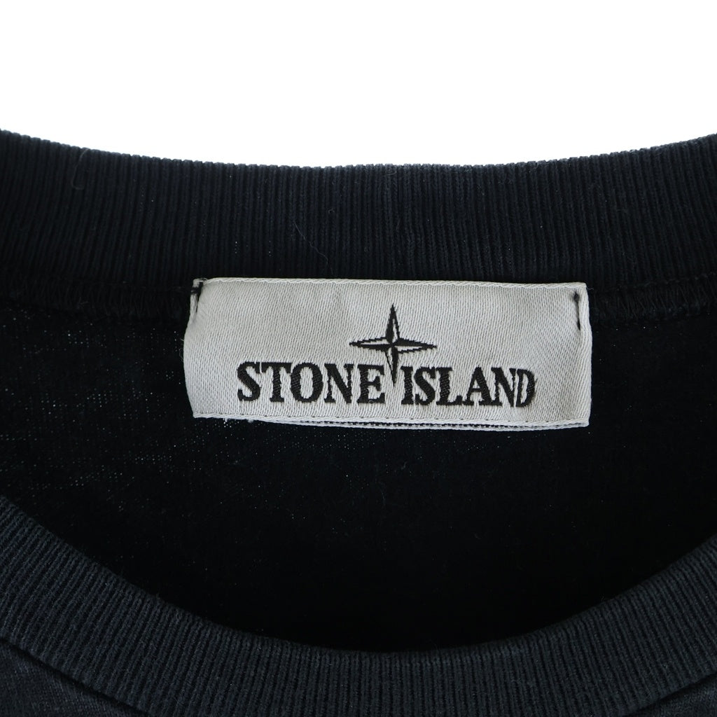 STONE ISLAND(ストーンアイランド) GARMENT DYED ガーメントダイ ワッペンロゴ付き クルーネック スウェットトレーナー ブラック 791563750