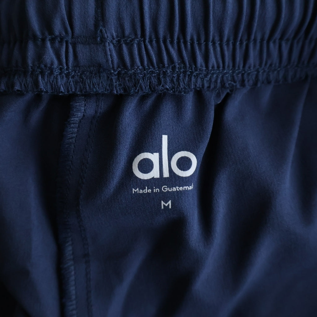 Alo Yoga(アローヨガ) 7インチ サーキット ショーツ ネイビー