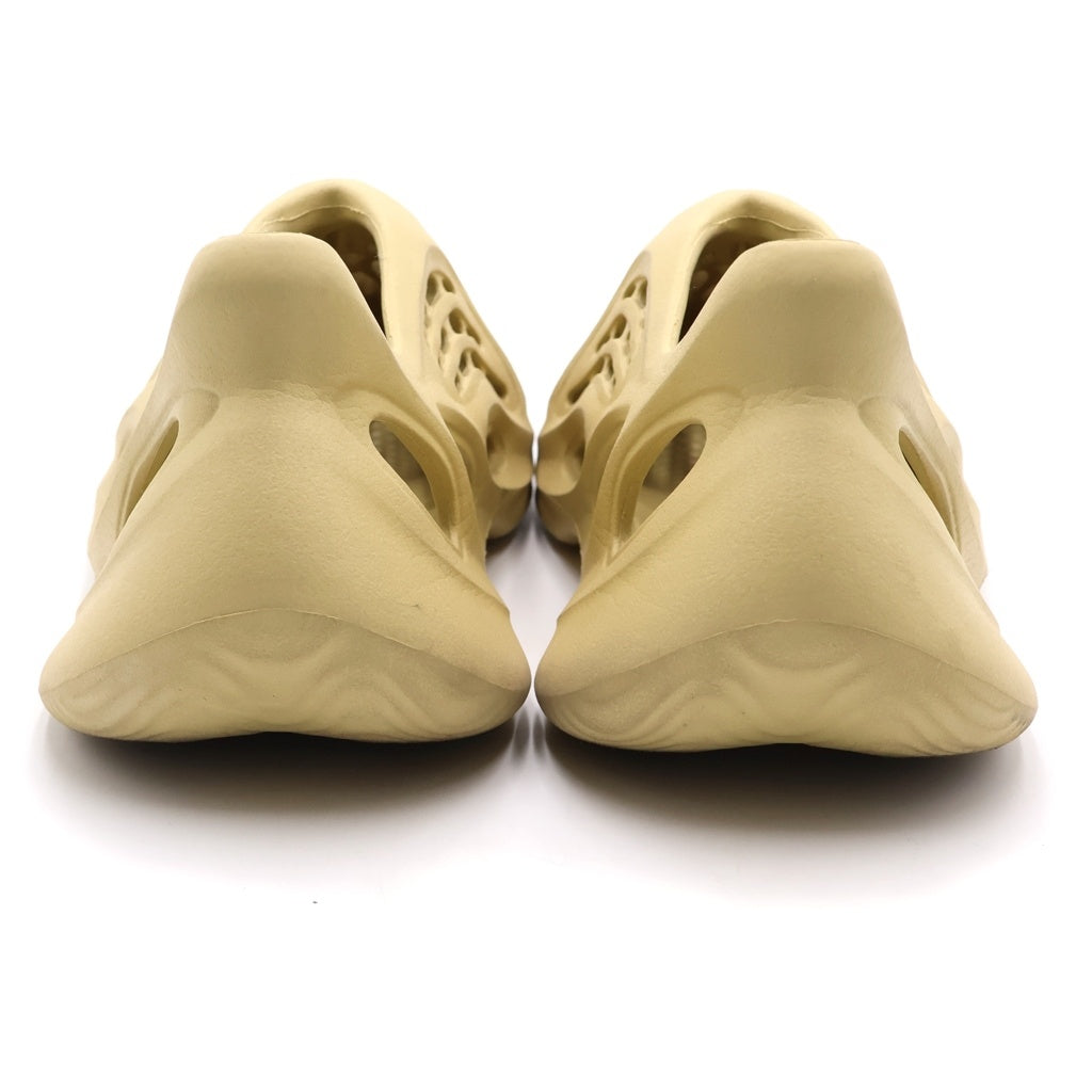 adidas(アディダス) YEEZY Foam Runner Sulfur イージーフォームランナー サルファー サンダル ベージュ US9/27.5cm GV6775