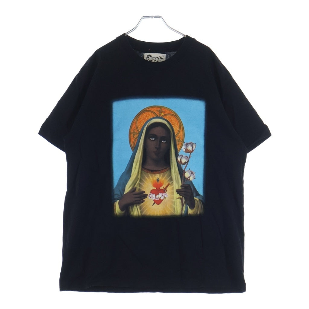 DENIM TEARS(デニムティアーズ) Black Mary - Saint Tee ブラック マリア フロントプリント クルーネック 半袖Tシャツ カットソー ブラック DT-A21-0000-004