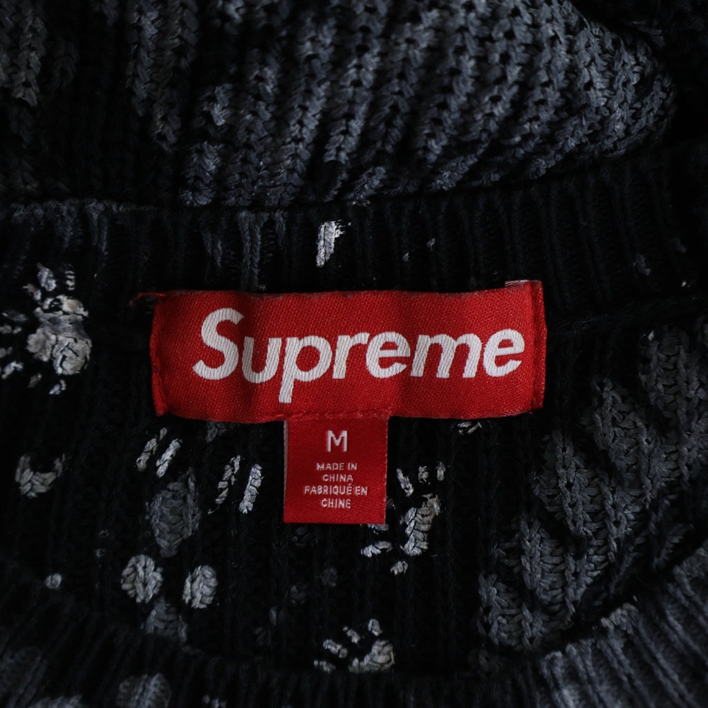 SUPREME(シュプリーム) 24SS Printed Paisley Sweater ペイズリープリント 総柄 フロントロゴ刺繍 コットンニット クルーネック セーター ブラック