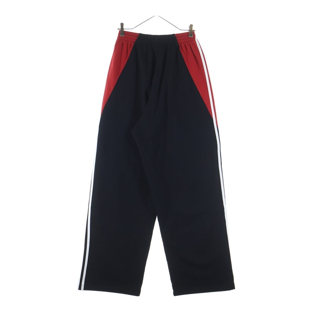 BALENCIAGA(バレンシアガ) ×adidas Baggy Sweatpants アディダス サイドライン ロゴ刺繍 バギースウェットパンツ トラックパンツ ブラック/レッド 723970 TNVN5