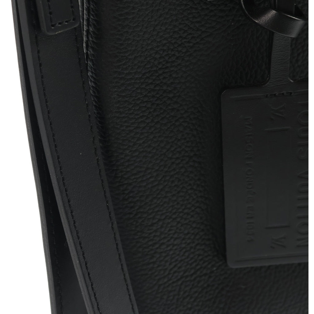 LOUIS VUITTON(ルイヴィトン) LVアエログラム テイクオフ ポーチ ポシェット バッグ ブラック M69837