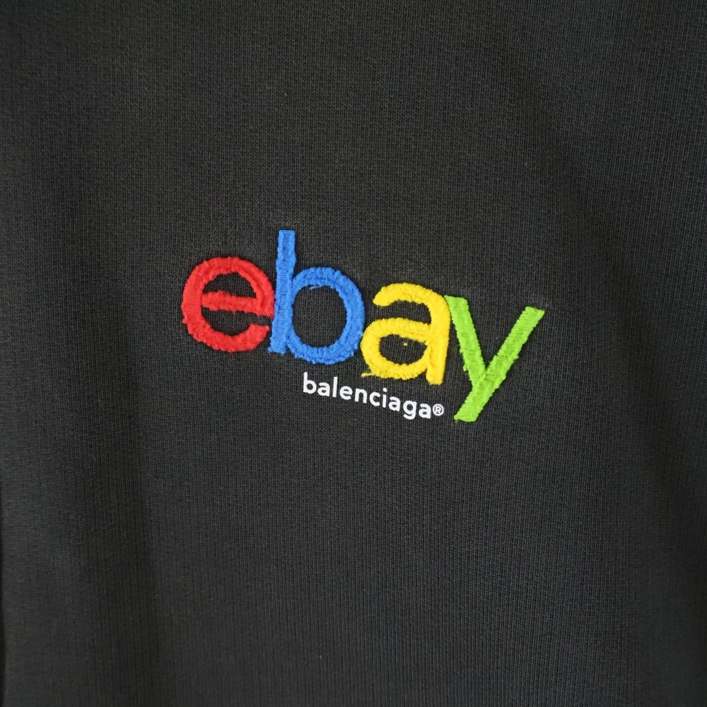 BALENCIAGA(バレンシアガ) 24AW ×eBay フロントロゴ刺繍 ジップアップパーカー フーディー ブラック 803264 TRVD2