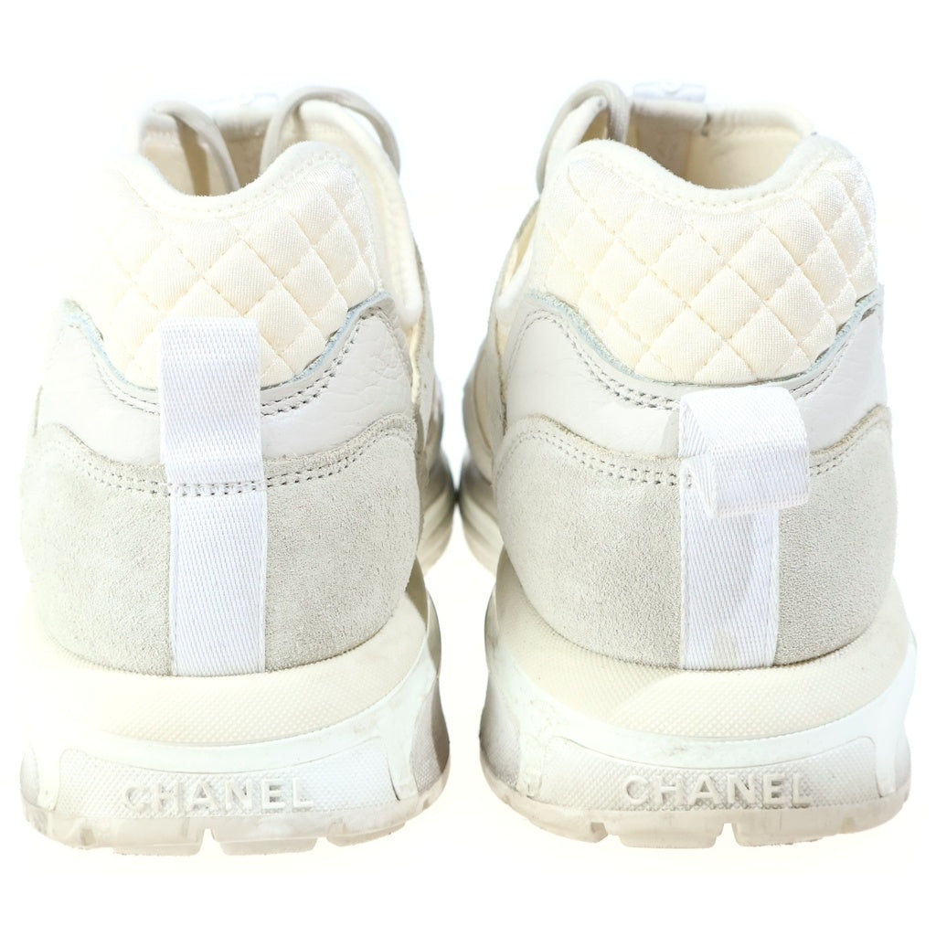 CHANEL(シャネル) ココマーク トレーナーズ ローカットスニーカー スエード レザー ホワイト L G40193