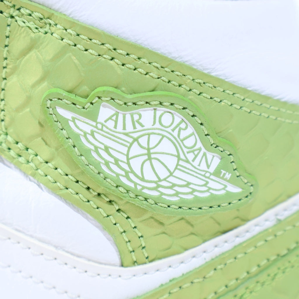 NIKE(ナイキ) Air Jordan 1 Mid SE Vivid Green Snakeskin エアジョーダン1 ミッド ヴィヴィッド スネーク型押し ハイカットスニーカー グリーン US7/24cm DV2959-113 レディース
