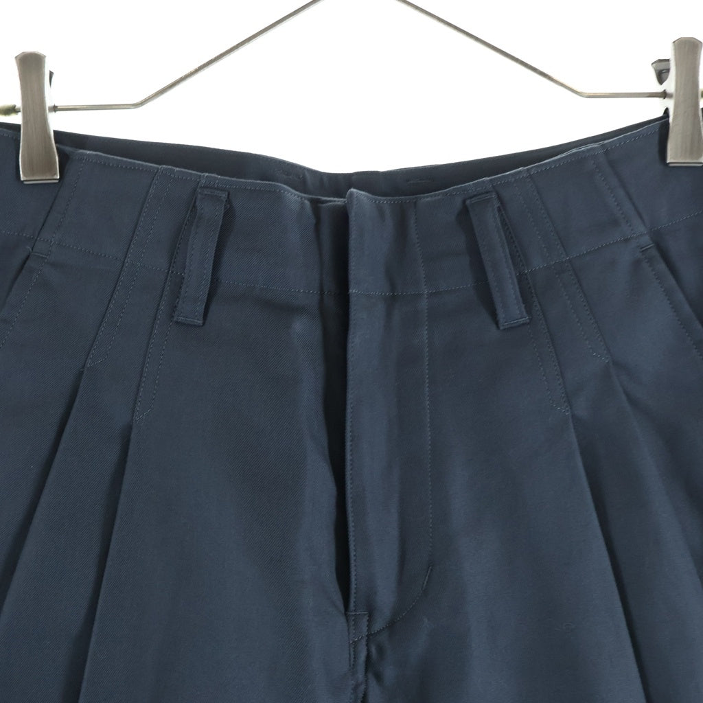 NVRFRGT(ネバーフォーゲット) 2TUCKED TWISTED TROUSERS 2タックツイスト トラウザーズ コットン ワークパンツ グレー NF261P06