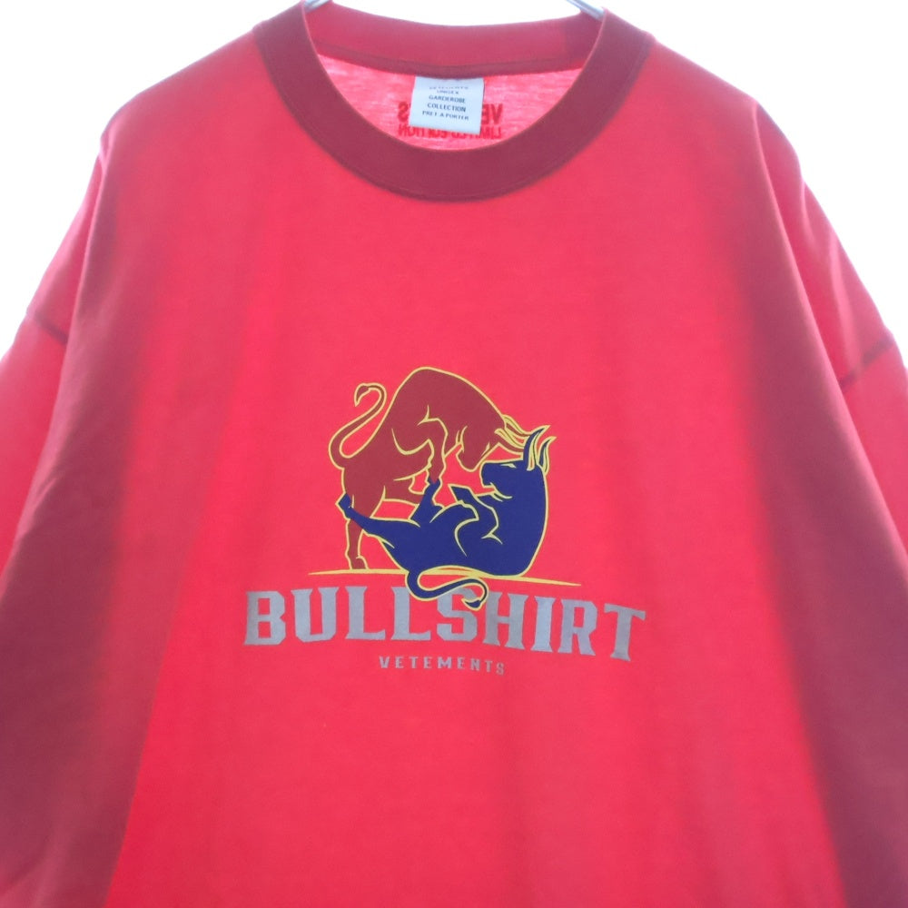 VETEMENTS(ヴェトモン) BULLSHIRT T-SHIRT フロントロゴ半袖Tシャツ カットソー レッド UA53TR340R