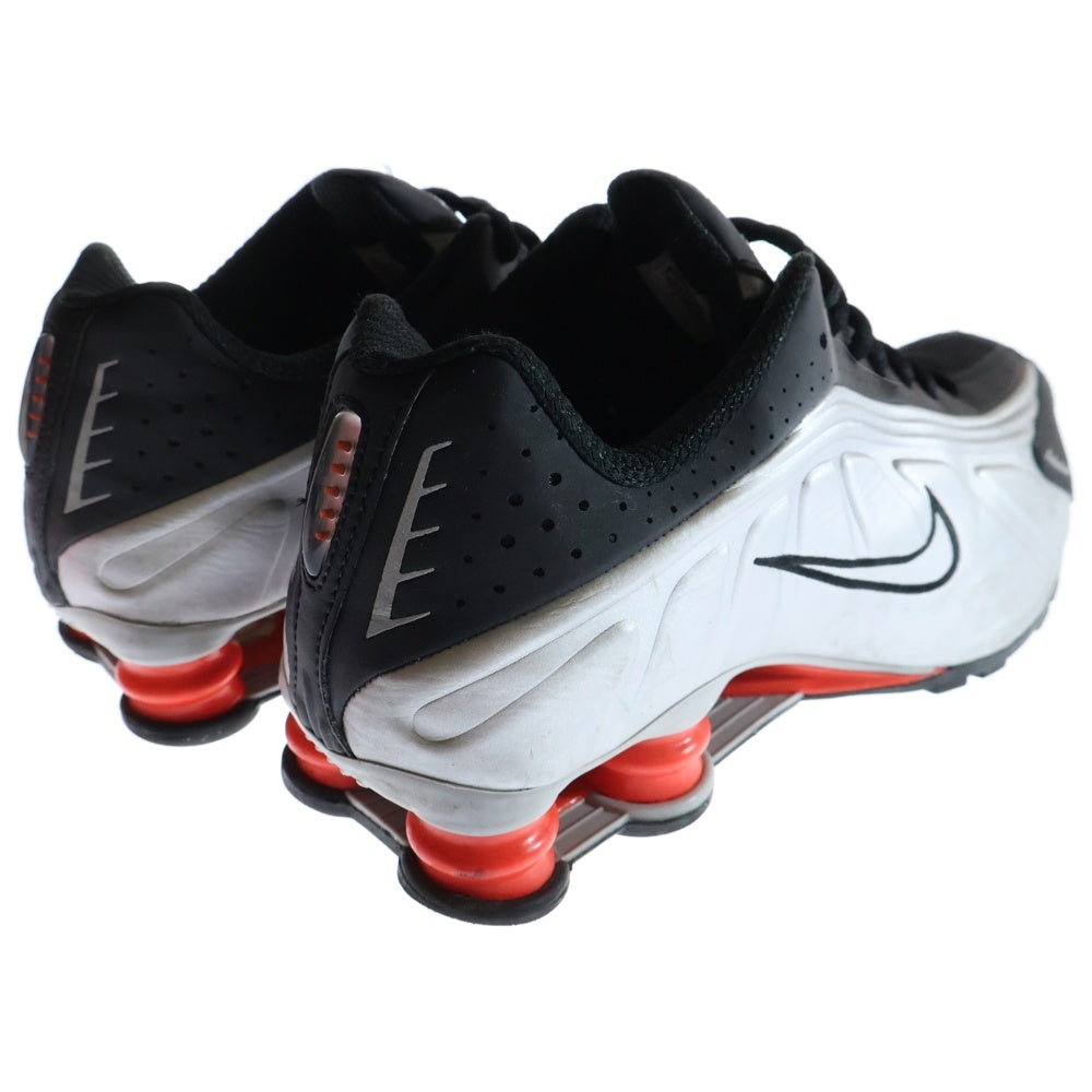 NIKE(ナイキ) SHOX R4 /METALLIC SILVER-BLACK HQ1988-002 ショックス ローカットスニーカー シューズ シルバー/ブラック US8.5/26.5cm