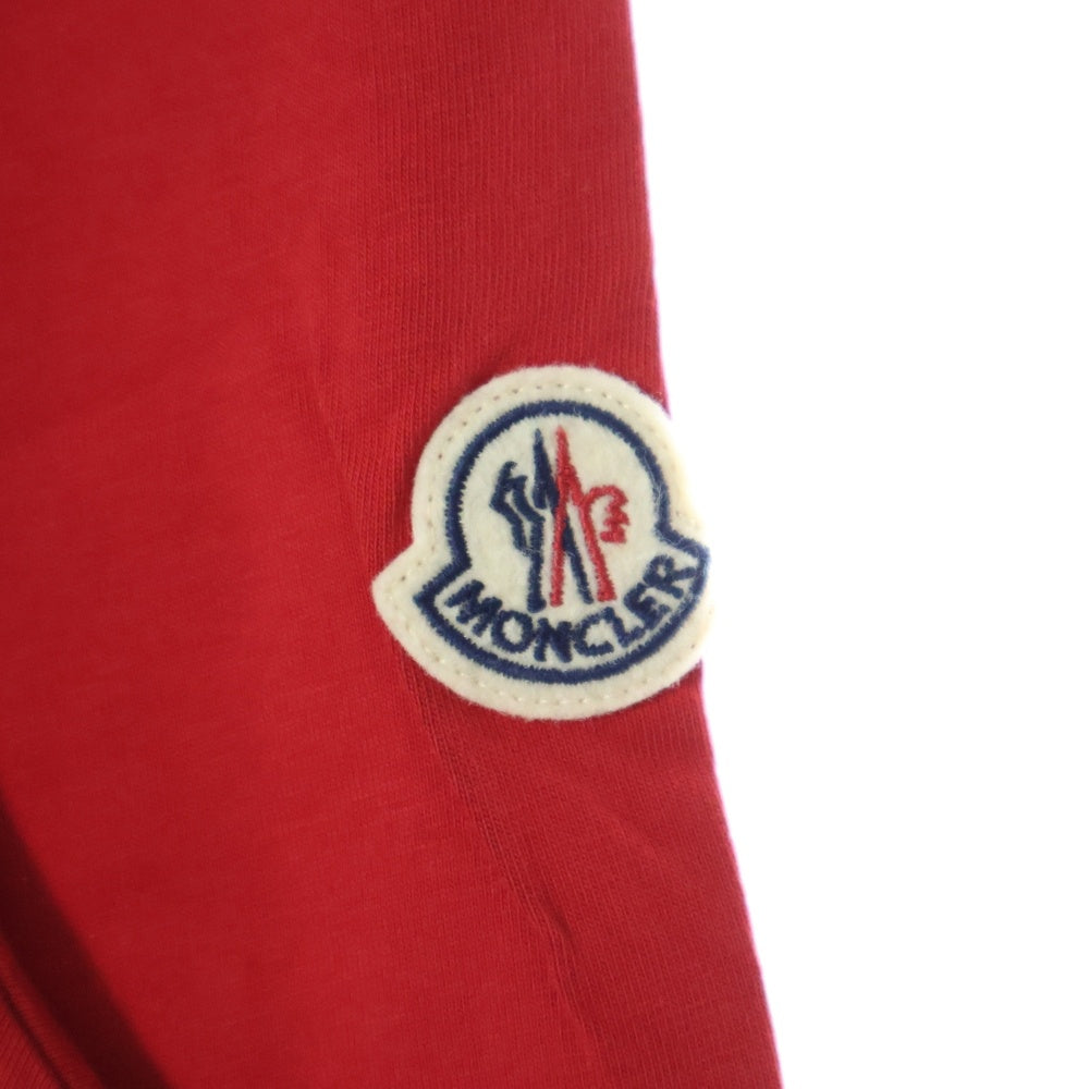 MONCLER(モンクレール) 24SS メタリックフロントロゴ 半袖Tシャツカットソー レッド J10918C00040 89AJS