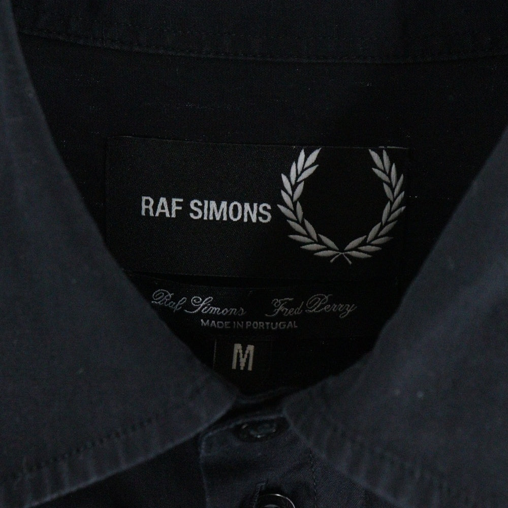 RAF SIMONS(ラフシモンズ) LOGO L/S SHIRT アームワッペン ロングスリーブ 長袖シャツ ブラック SM4215