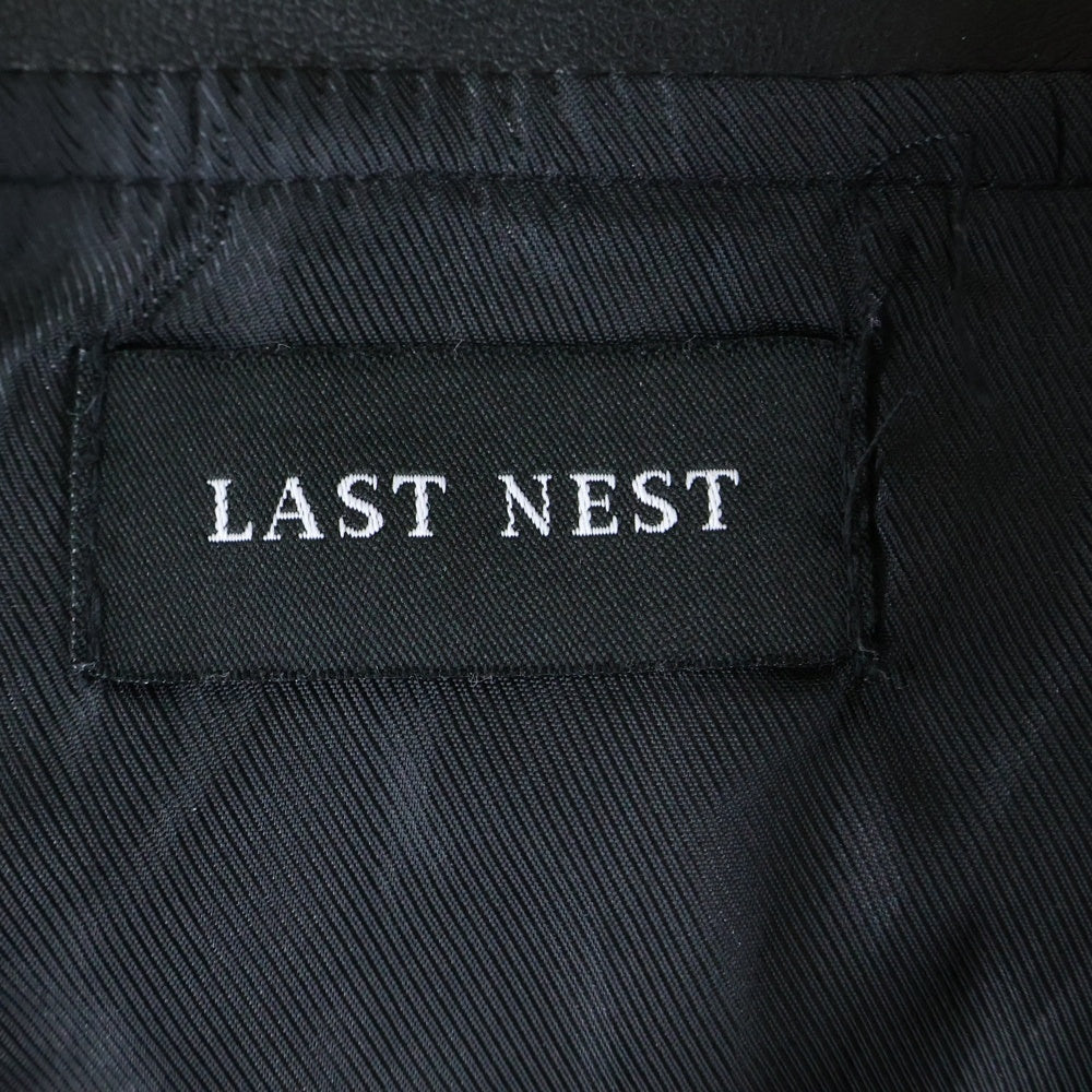 LAST NEST(ラスト ネスト) HALF ZIP LEATHER ロゴ刺繍 フェイクレザーハーフジップ ジャケット ブラック