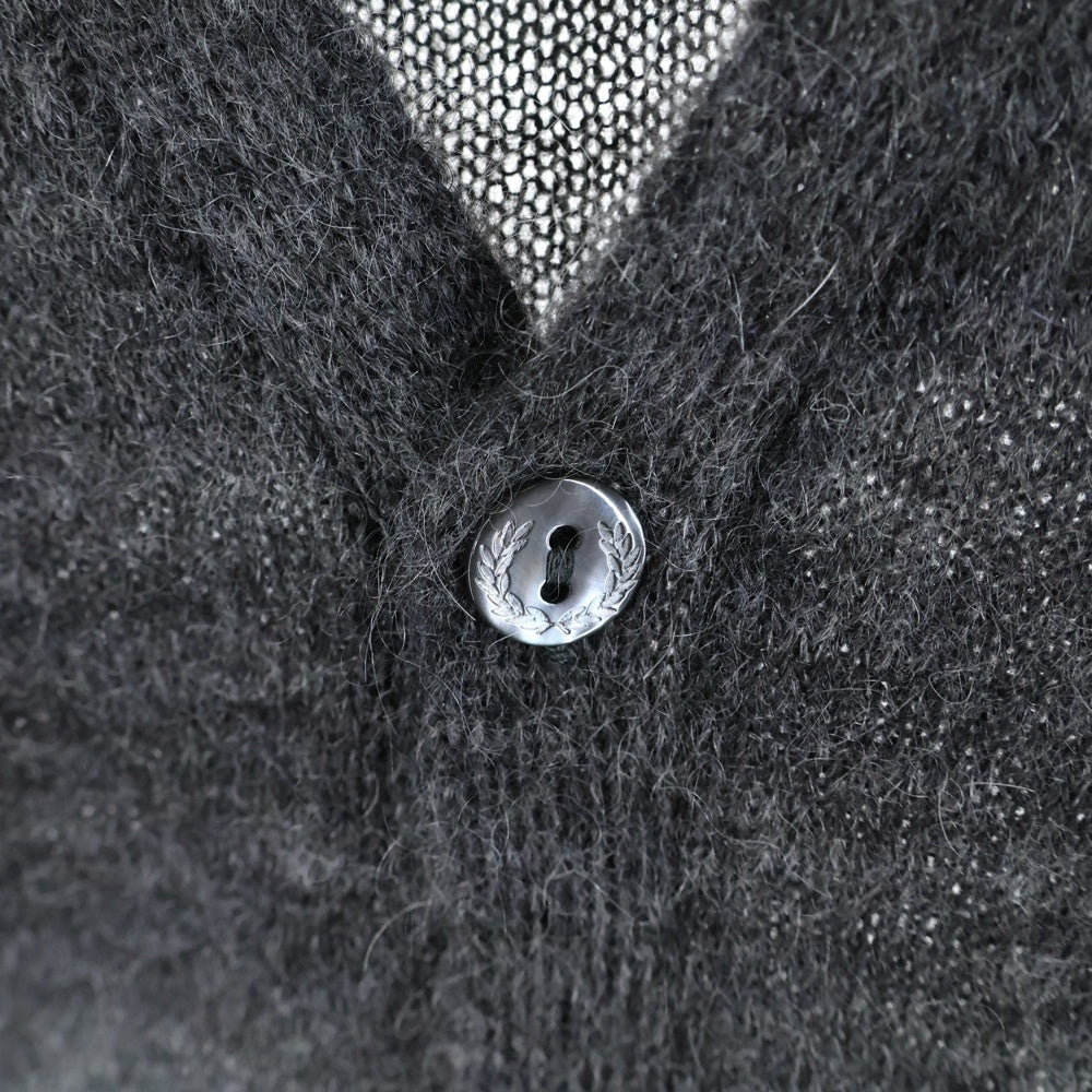 FRED PERRY(フレッドペリー) ブランド刺繍ロゴ アクリル カーディガン グレー