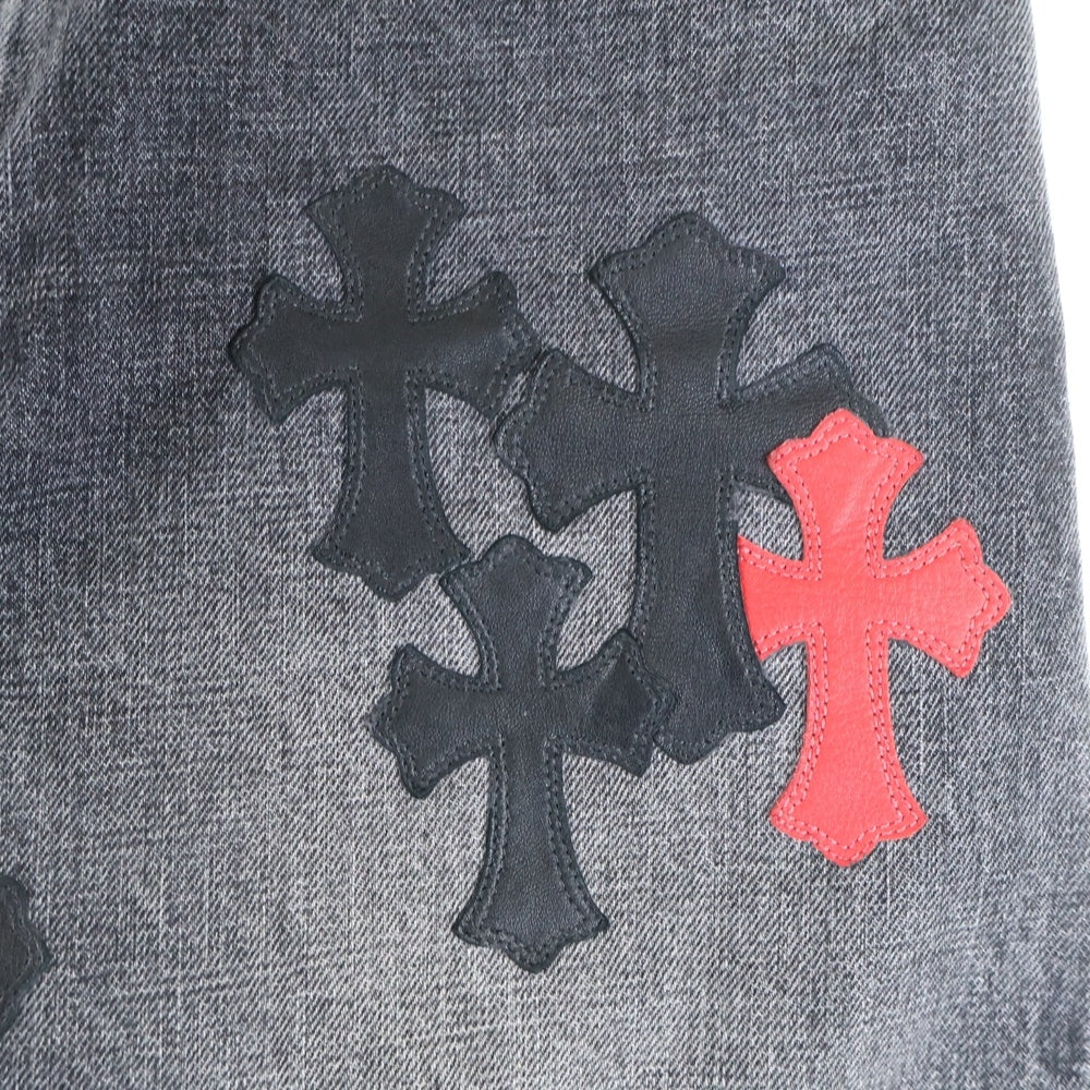 CHROME HEARTS(クロムハーツ) JEAN STRTLG FBRC クロスパッチ付きウォッシュドデニムパンツ ブラック/レッド