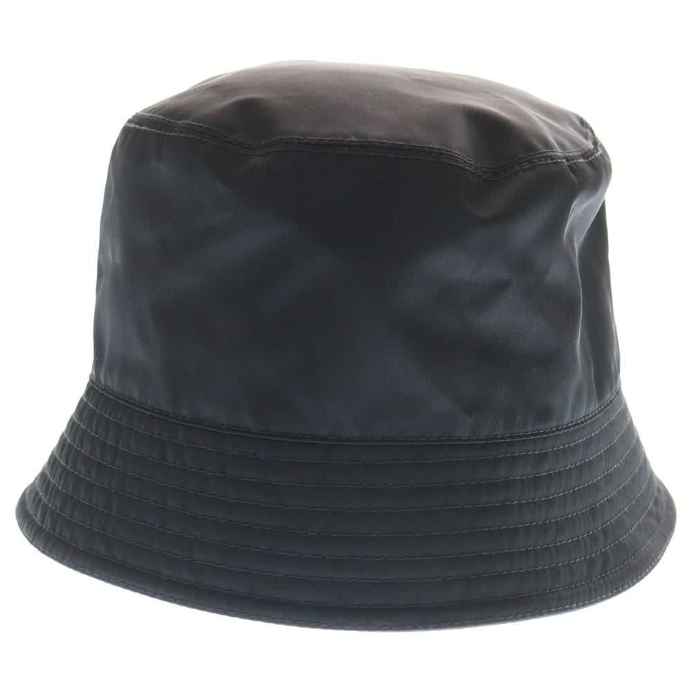 PRADA(プラダ) TRE-NYLON 三角ロゴプレート ナイロン バケットハット 帽子 ブラック 2HC137 2DMI