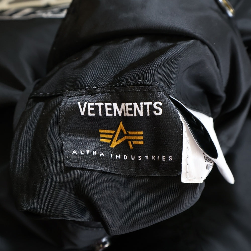 VETEMENTS(ヴェトモン) ALPHA GURAM RACING BOMBER アルファ ジップアップ レーシングジャケット ブラック SS20JA255