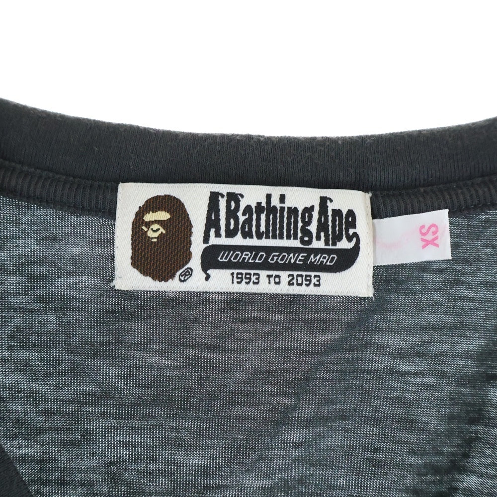 A BATHING APE(アベイシングエイプ) APEAREL 両面プリント Vネック 半袖Tシャツ カットソー ブラック レディース
