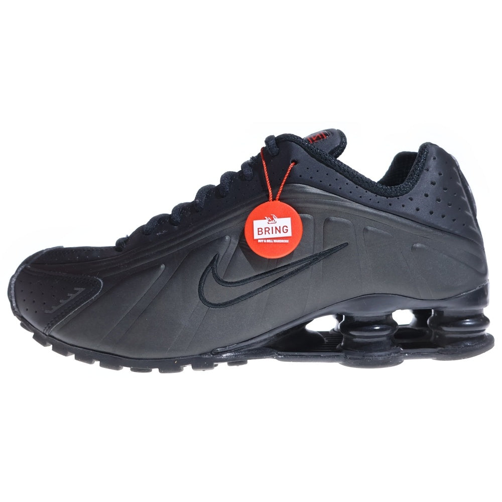NIKE(ナイキ) SHOX R4 BLACK/BRIGHT CRIMSON HQ1988-001 ショックス R4 ローカットスニーカー ブラック/ブライトクリムゾン US8/26cm
